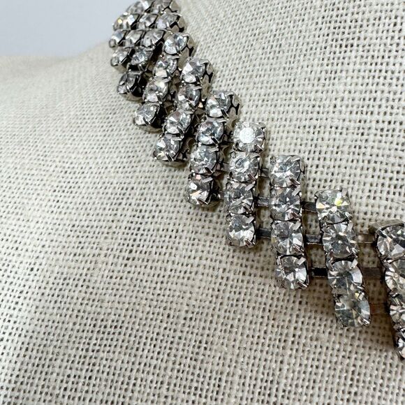 Vintage MCM Clear Crystal Accordion Choker Necklace Glamour Elegant Evening Wear - Picture 2 of 11